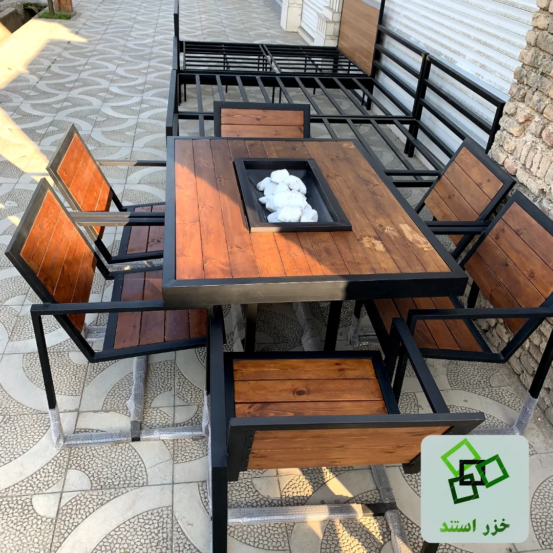 ست میز و صندلی و آتشدان چوبی ترموود ضد آب چهار نفره